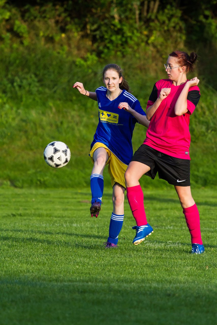 Bild 91 - B-Juniorinnen TSV Gnutz o.W. - SV Wahlstedt : Ergebnis: 1:1